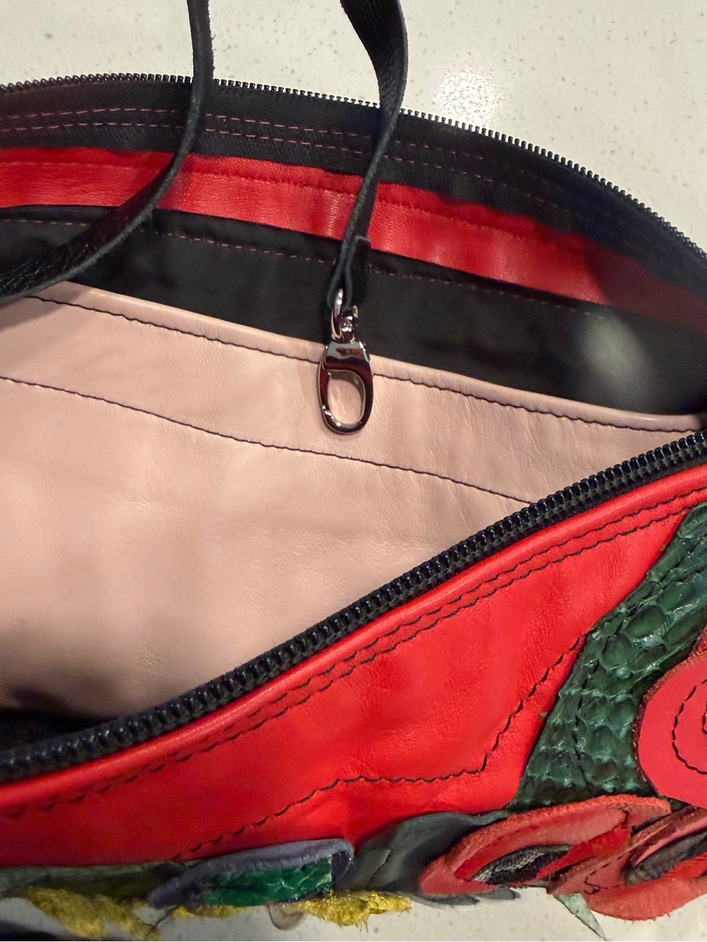 🌼One of A Kind Colorful Floral Appliqué Leather Shoulder Bag - Red & Multicolor - Picture 5 of 6